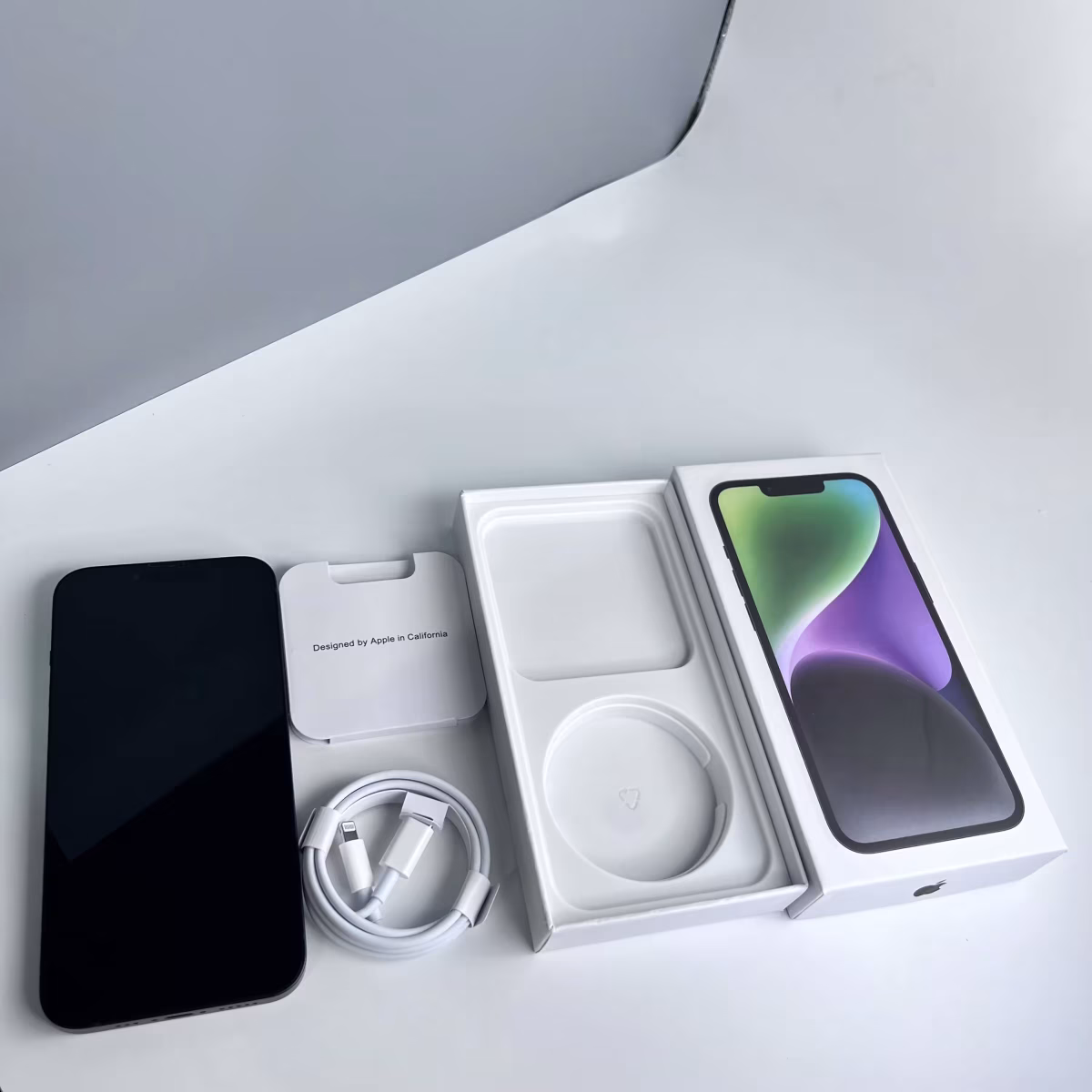 IP 14 128GB MIDNIGHT